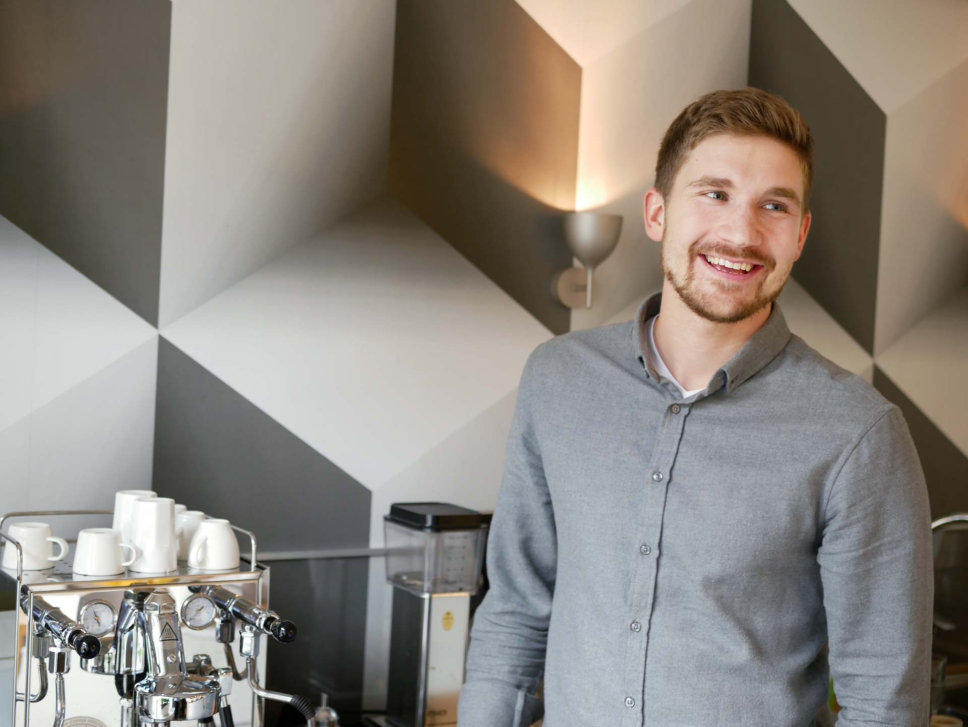 Data Scientist rikkinäistä dataa korjaamassa